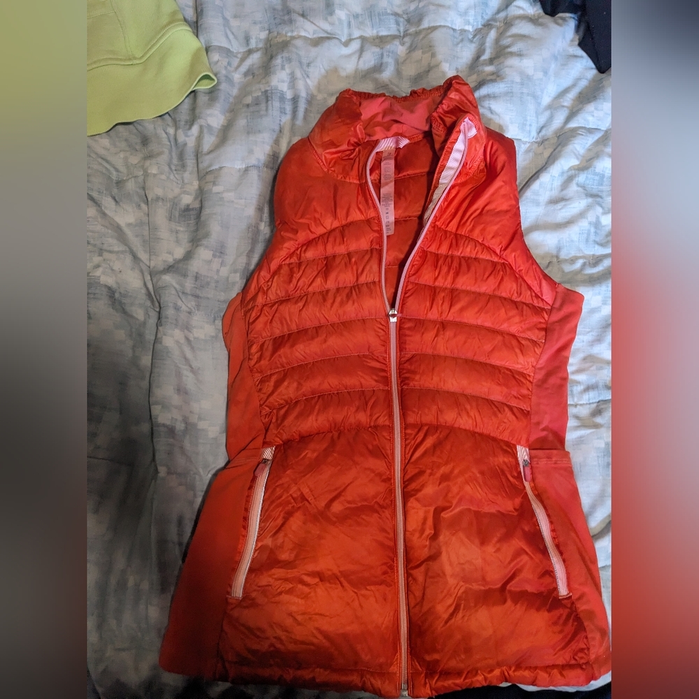 Lululemon Athletics lightweight puffer vest